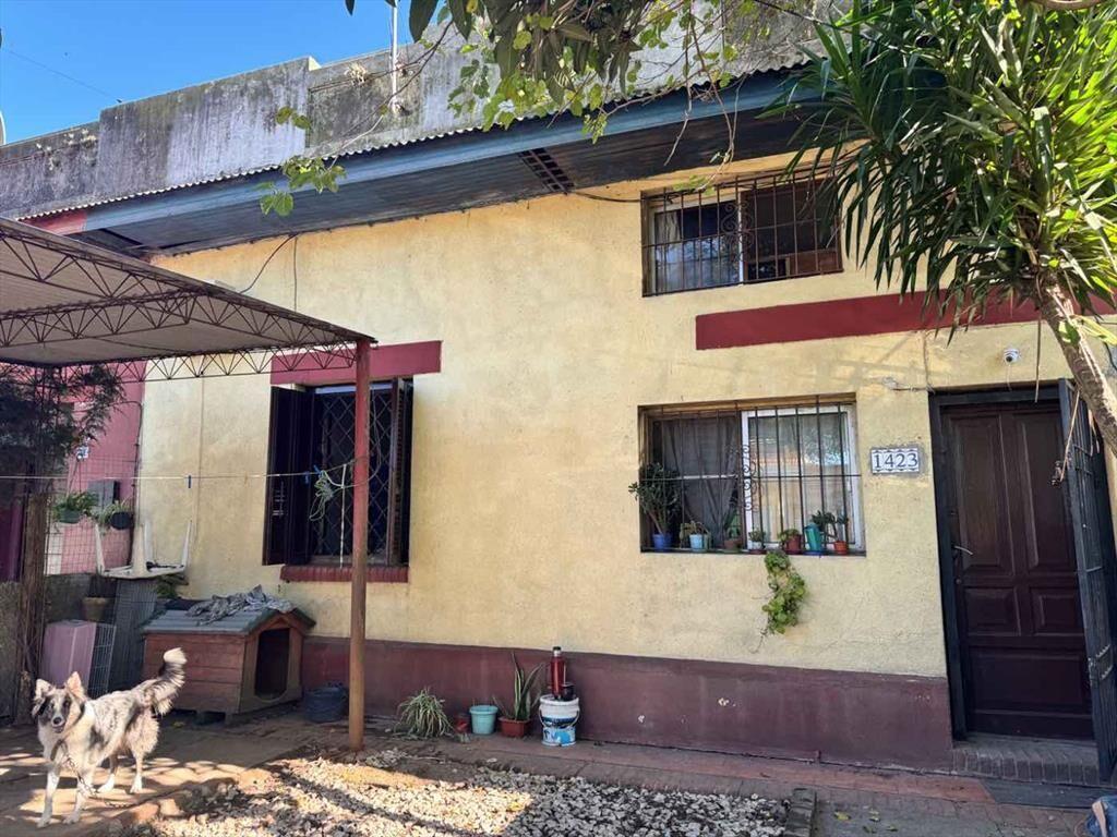 Venta de casa financiada en barrio Peñarol