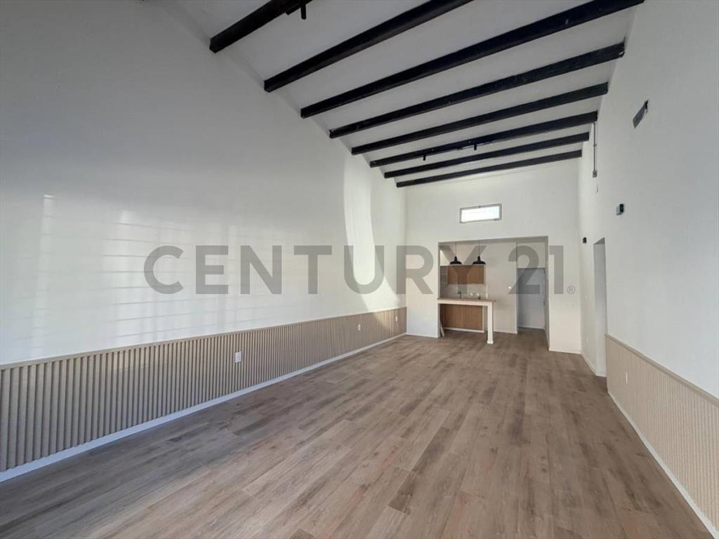Casa a ESTRENAR/Reciclada/mt Bulevar Artigas/Cochera 2 au...