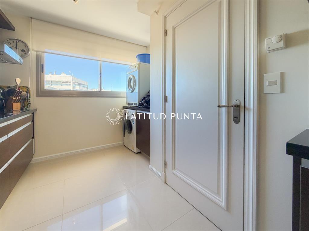 Oportunidad, piso alto en  Imperiale,en venta, 2