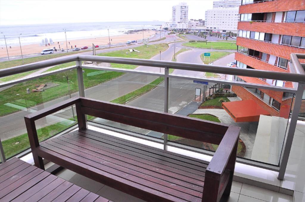 VENTA APARTAMENTO 4 DORMITORIO EDIFICIO IMPERIALE