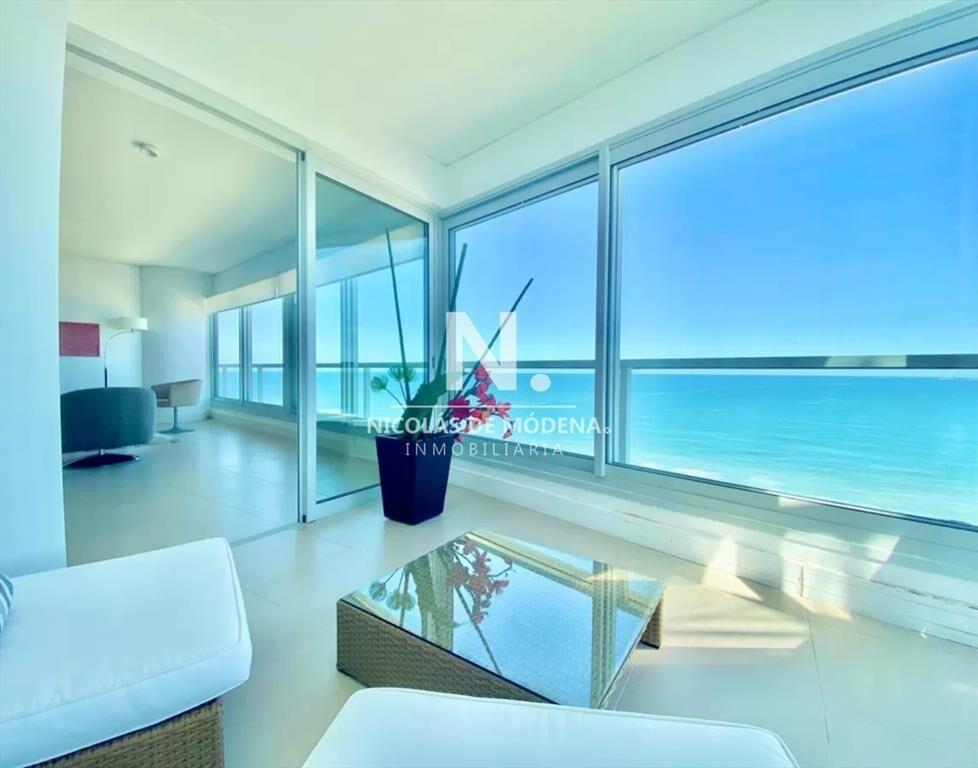 Vende apartamento en Torre Le Parc, Punta del 3