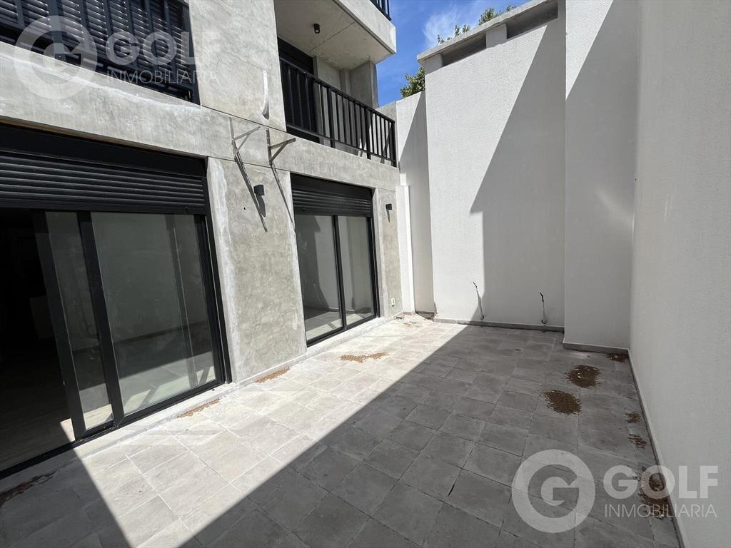 Venta monoambiente con terraza en Tres Cruces