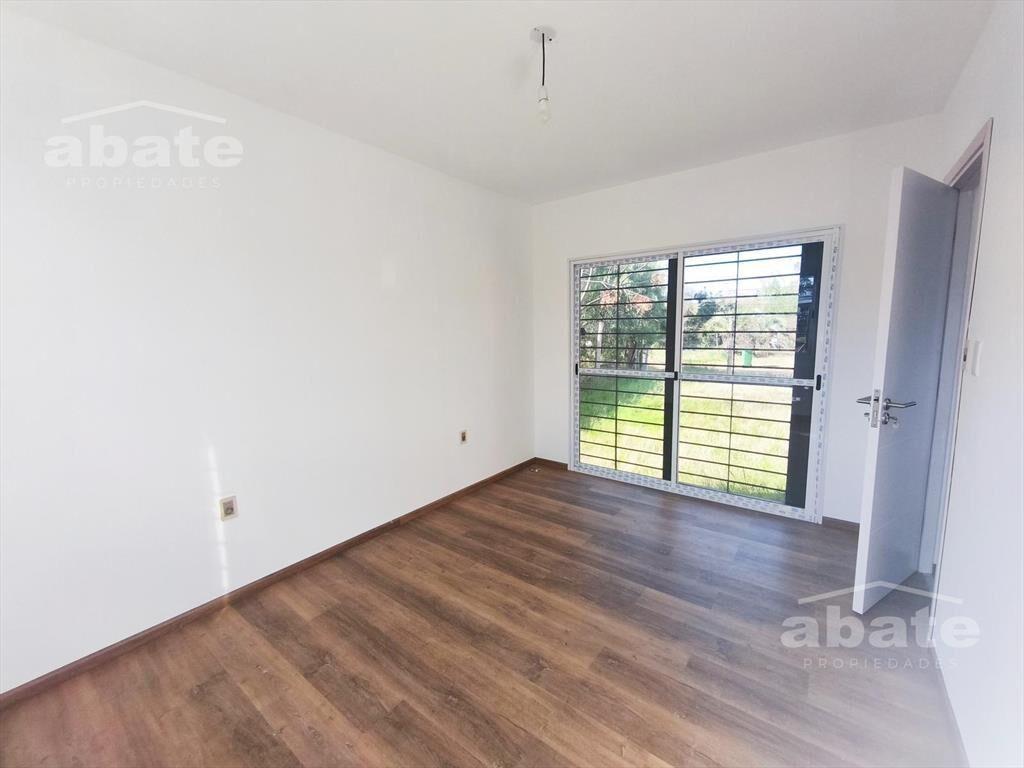 Casa de 1 dormitorio en Neptunia Sur. Gran Terreno