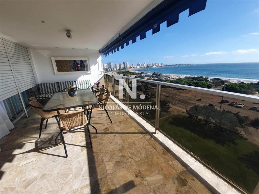 Departamento en venta, 3 dormitorios. Torre
