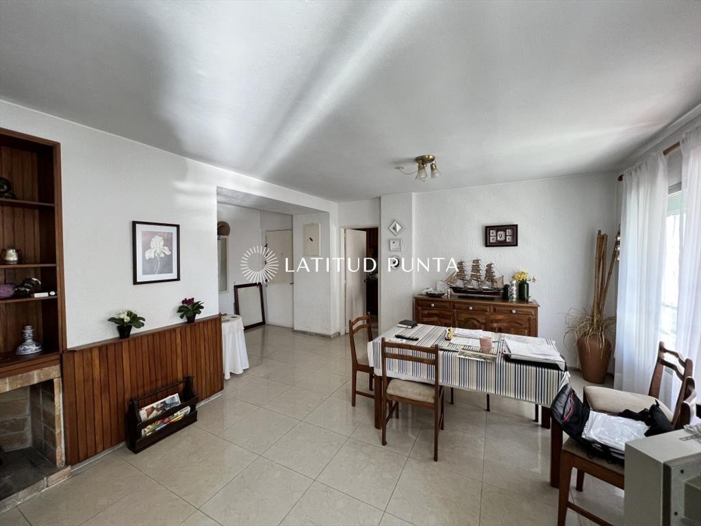Apartamento de 3 dormitorios en Península, Punta