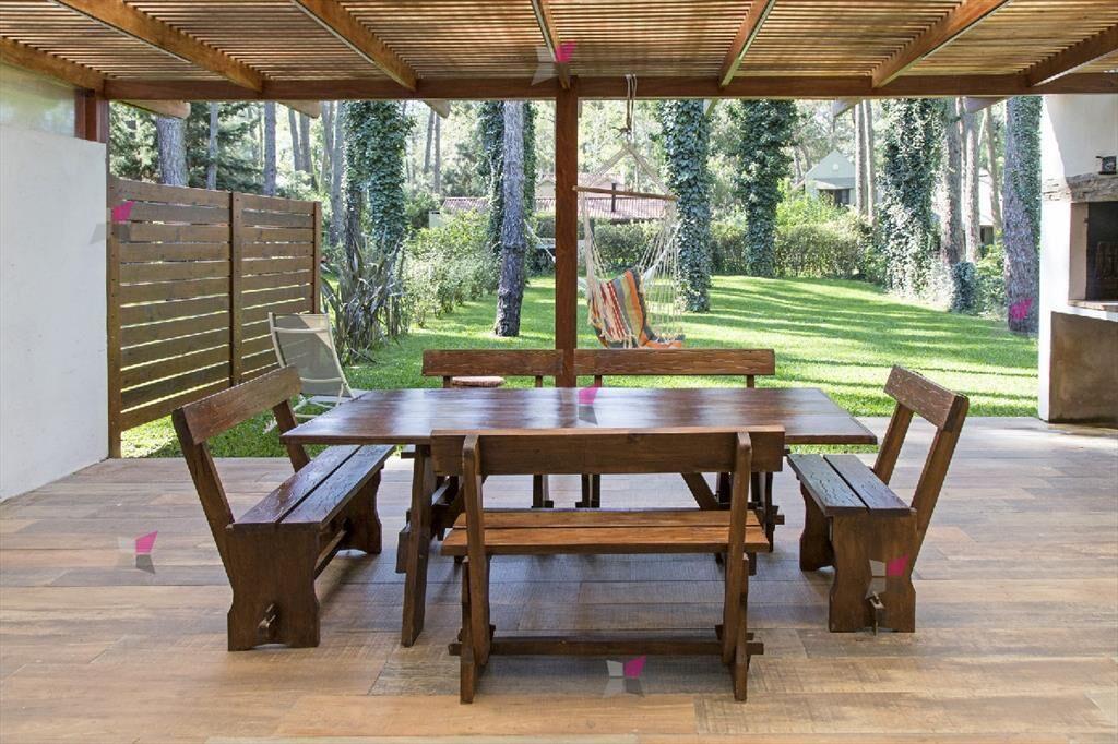 VENTA DE CASA DE CASA DE 4 DORMITORIOS EN SOLANAS VACATION