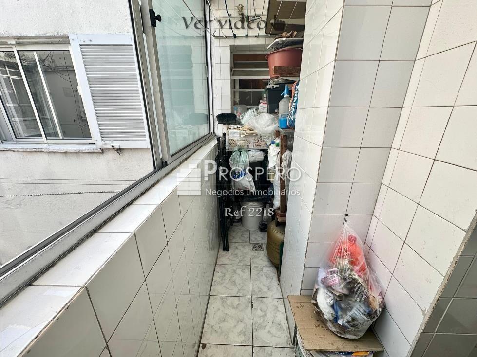 VA2217 Venta Apto 2dorm Ciudad Vieja Vistas al Mar Balcón