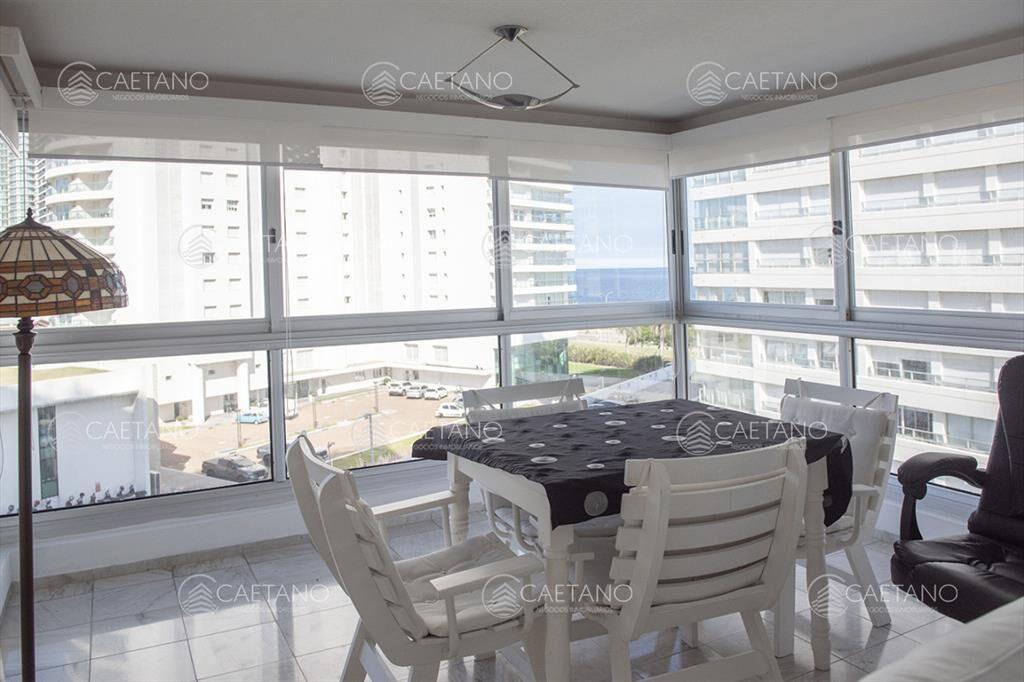 Vende apartamento de 3 dormitorios en Mansa, del