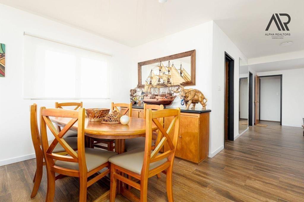 Apartamento en alquiler temporario c/ cochera en Playa Mansa