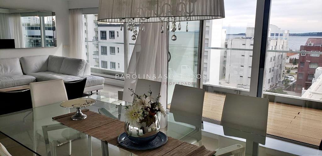 Apartamento en venta de 3 dormitorios en Punta