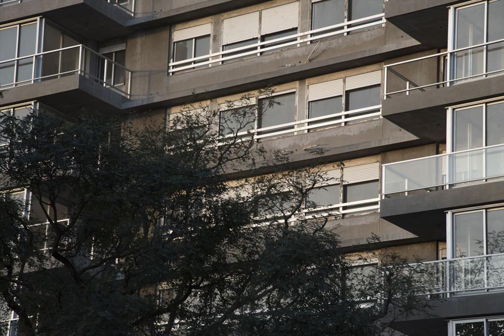 Venta apto 1 dormitorio con terraza y garaje en Barrio Su...