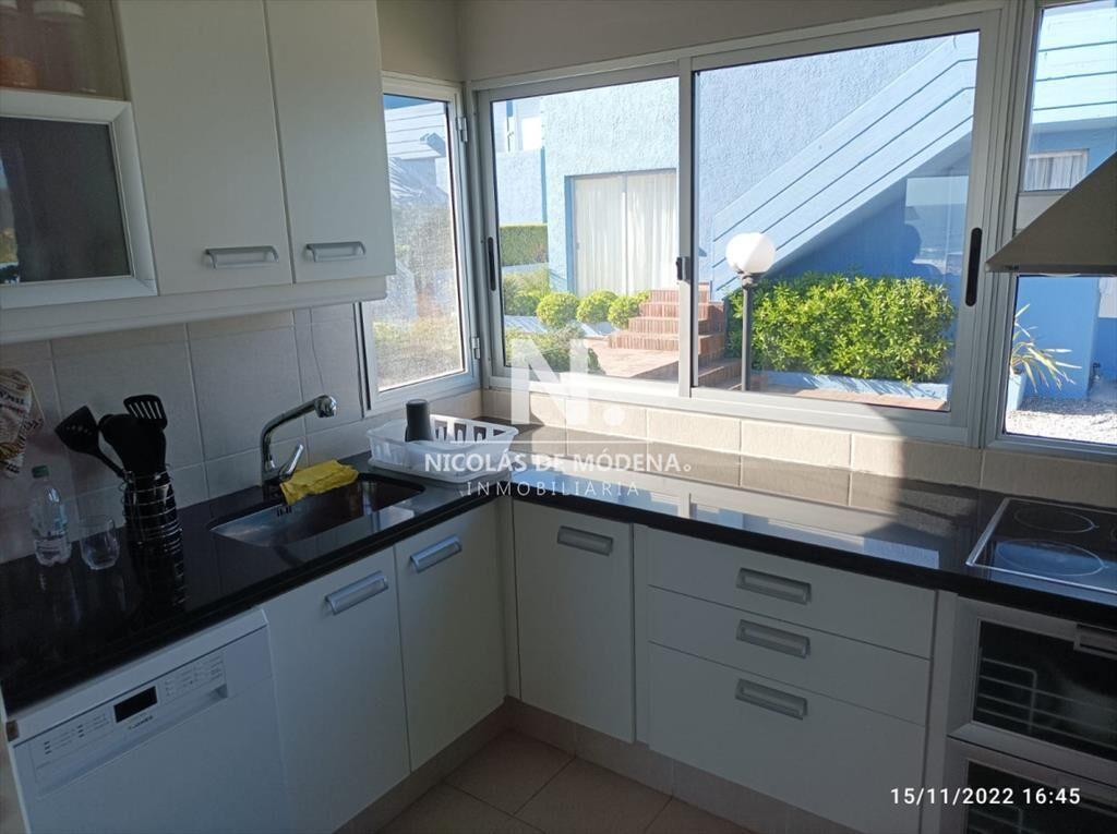 Apartamento en venta con vista al mar en de 2
