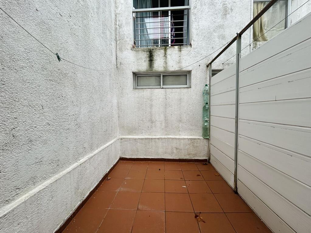 Alquiler apartamento monoambiente con patio en villa muñoz