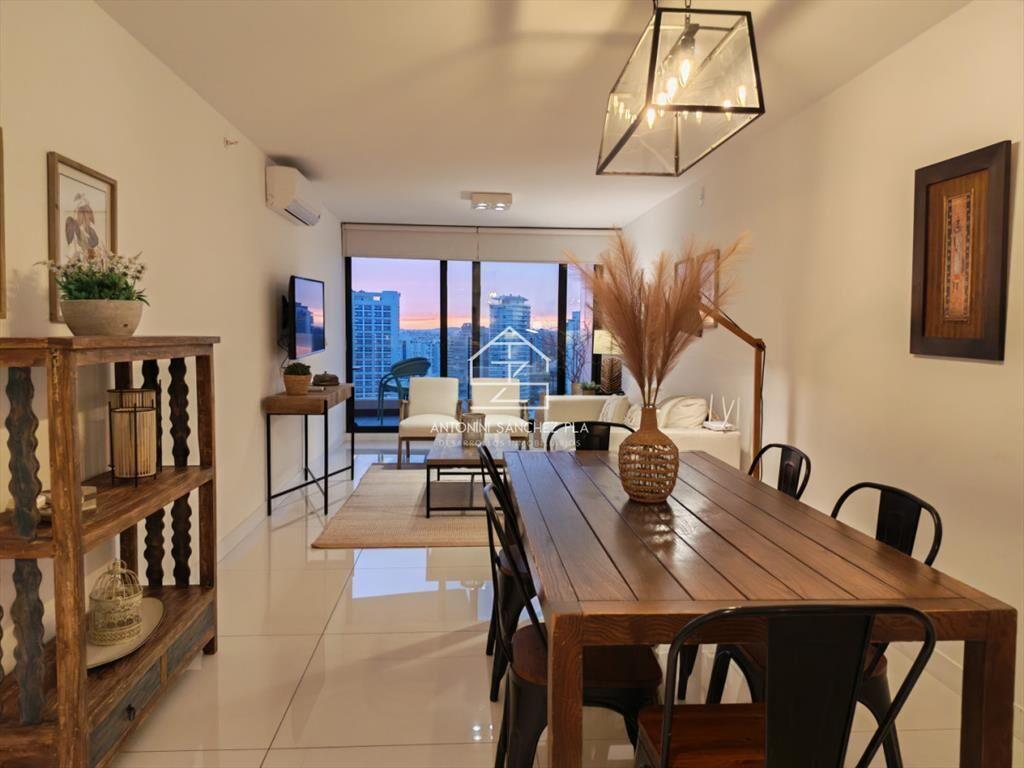 Dos dormitorios con vista al mar en venta