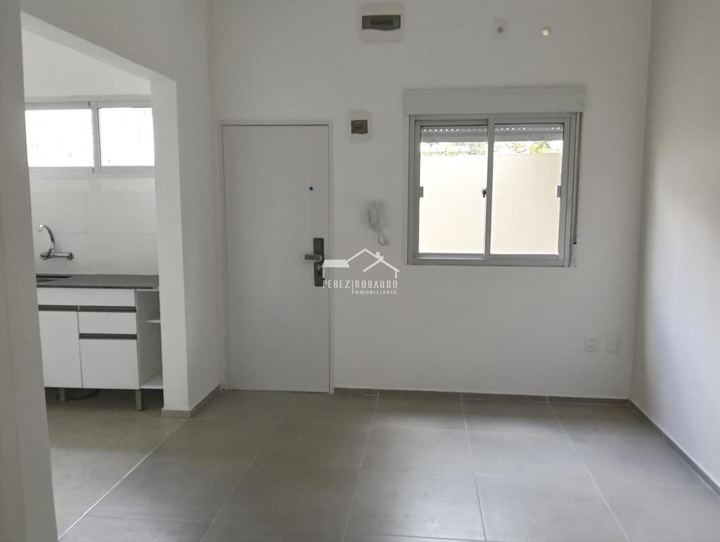 Venta monoambiente en complejo cerrado- Carrasco Norte
