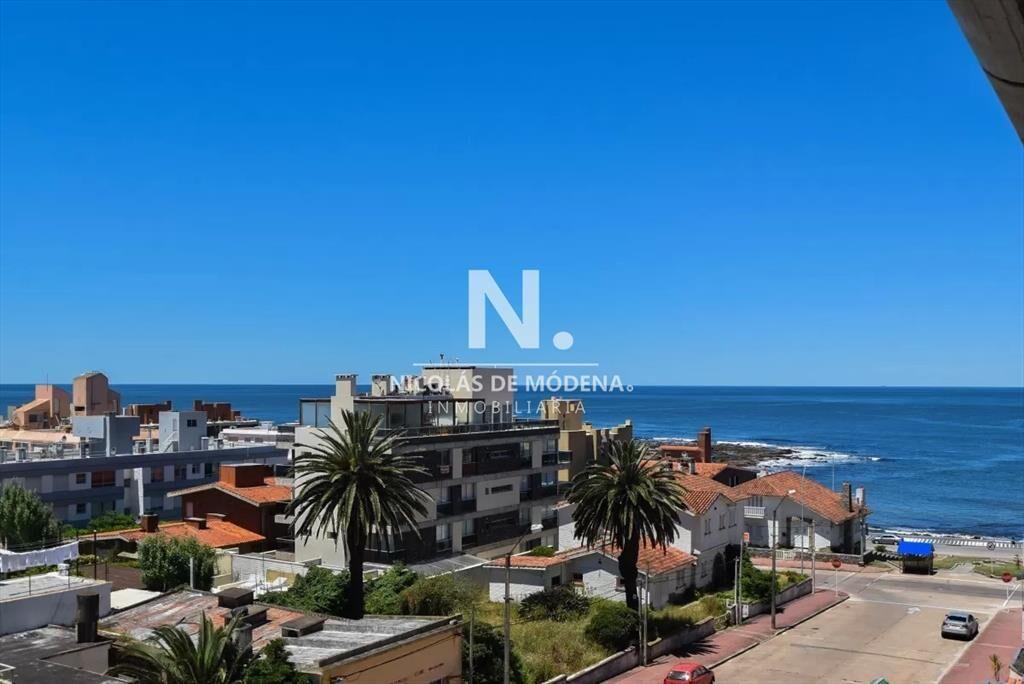 Torre en Península con piscina. Apartamento en 1