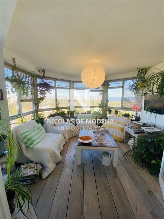 Hermoso y amplio apartamento de 3 dormitorios en Punta del