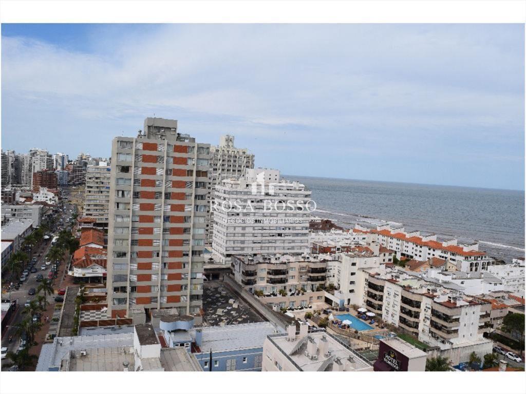 Apartamento en Peninsula, 2 dormitorios *