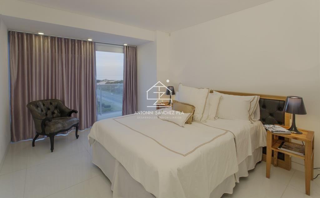 Alquiler penthouse 4 dormitorios Punta del Este