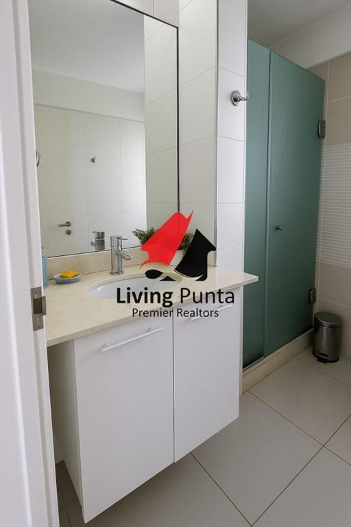 Apartamento en venta de dos dormitorios en Avda