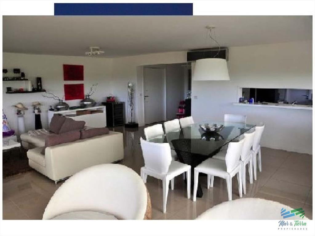 Vendo apartamento 3 dormitorios, primera línea