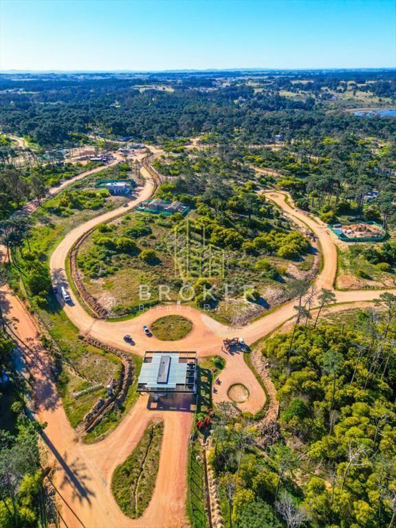 Venta terreno punta del este barrio privado