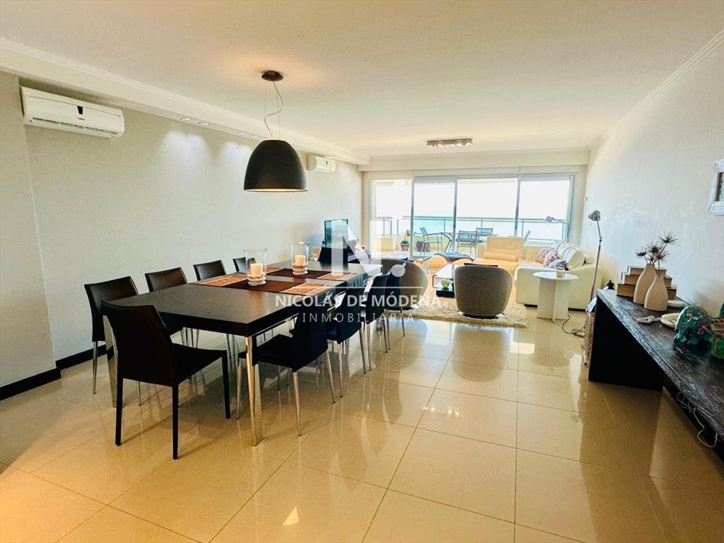 Alquiler de apartamento en Brava Punta del Este de 3 dormit