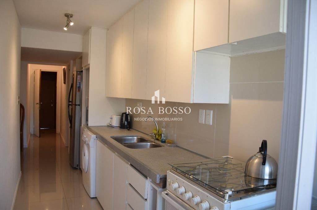Apartamento en Peninsula, 3 dormitorios *