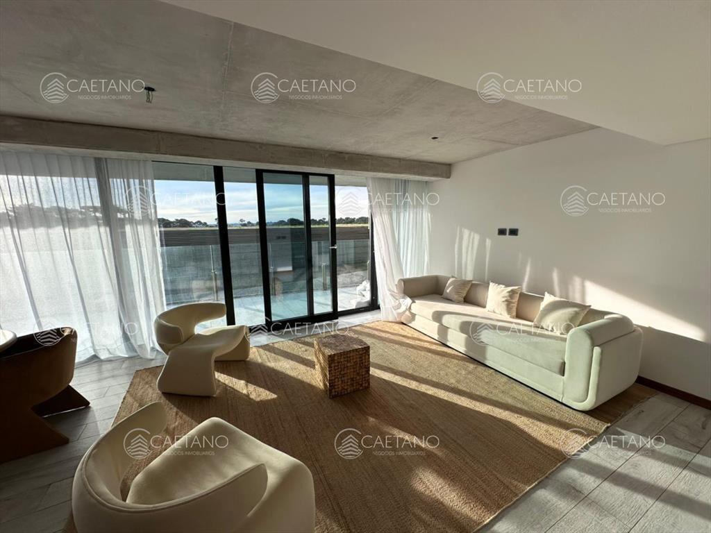 Venta departamento en Surfside de 1 dorm + den
