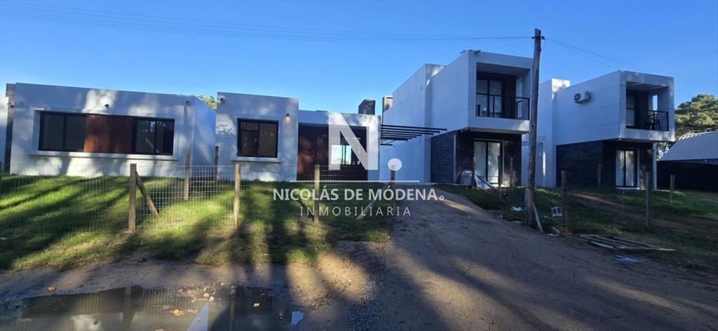 Oportunidad en construccion, casa de 3 dormitorios en Parqu
