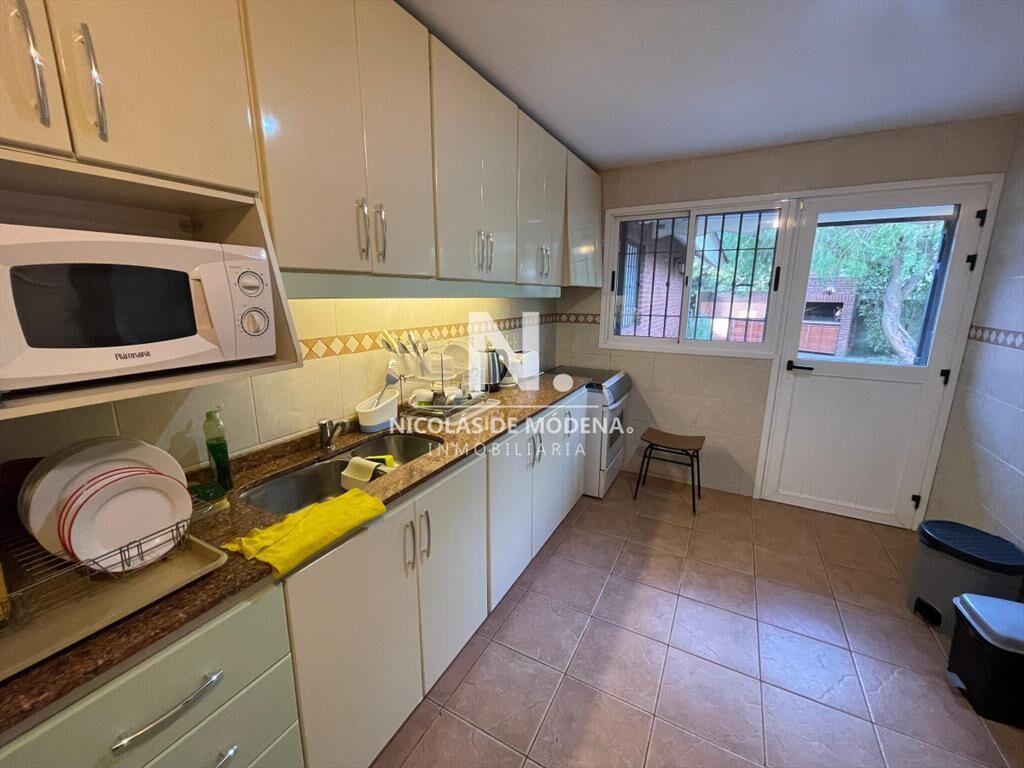 Casa en Cantegril - Punta del Este de 4 dormitorios.