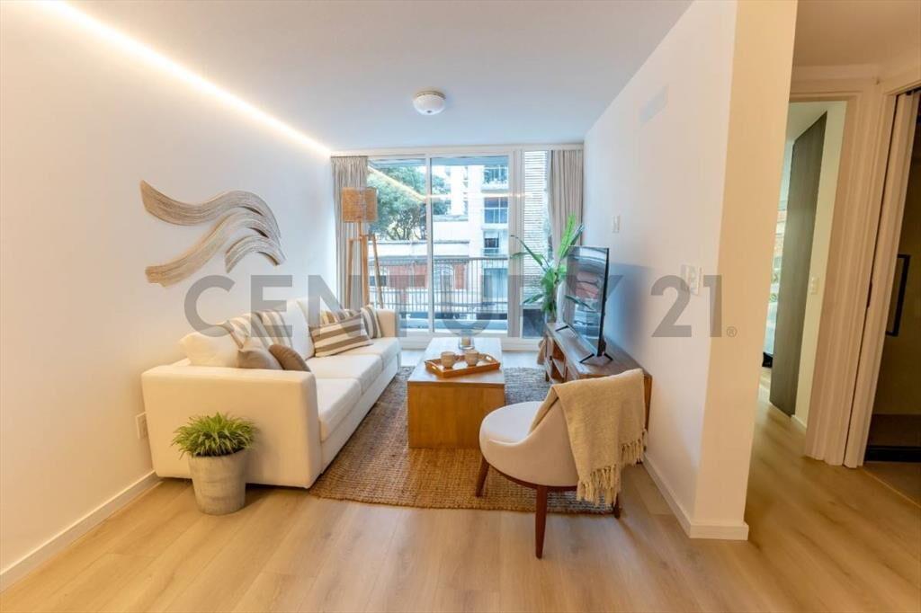 Apartamentos a estrenar de 1 y 2 dormitorios en Punta Car...