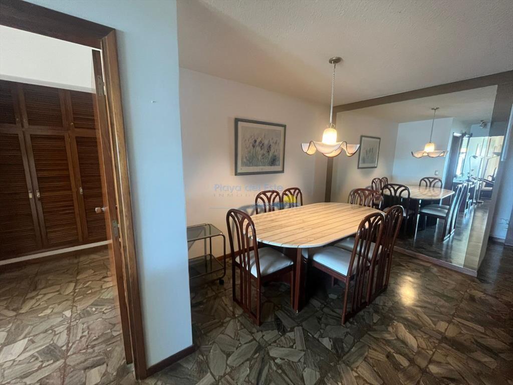 Apartamento de 3 dormitorio en Torre Malecon , ,