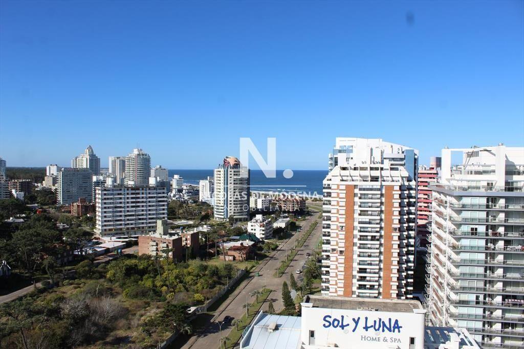 Apartamento en venta de 3 dormitorios