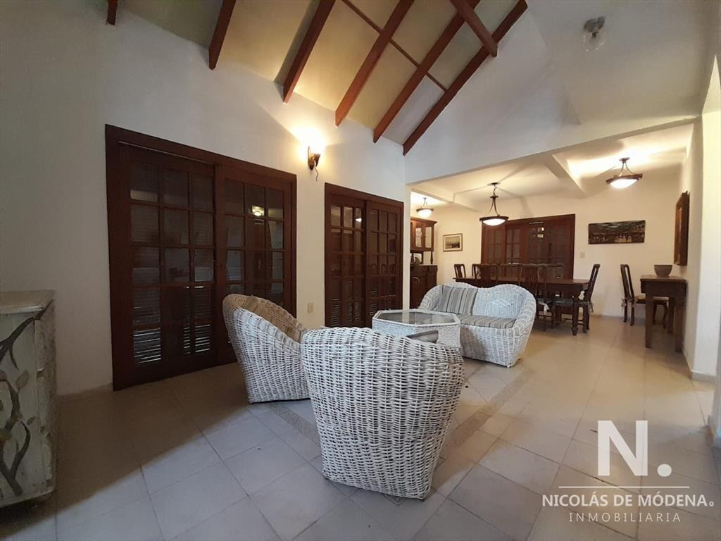 Casa en Alquiler La Barra Punta del Este Tres Dormitorios