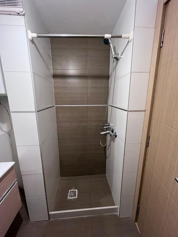 Alquilo apartamento, edificio con  Gym, barbacoa, sala lect