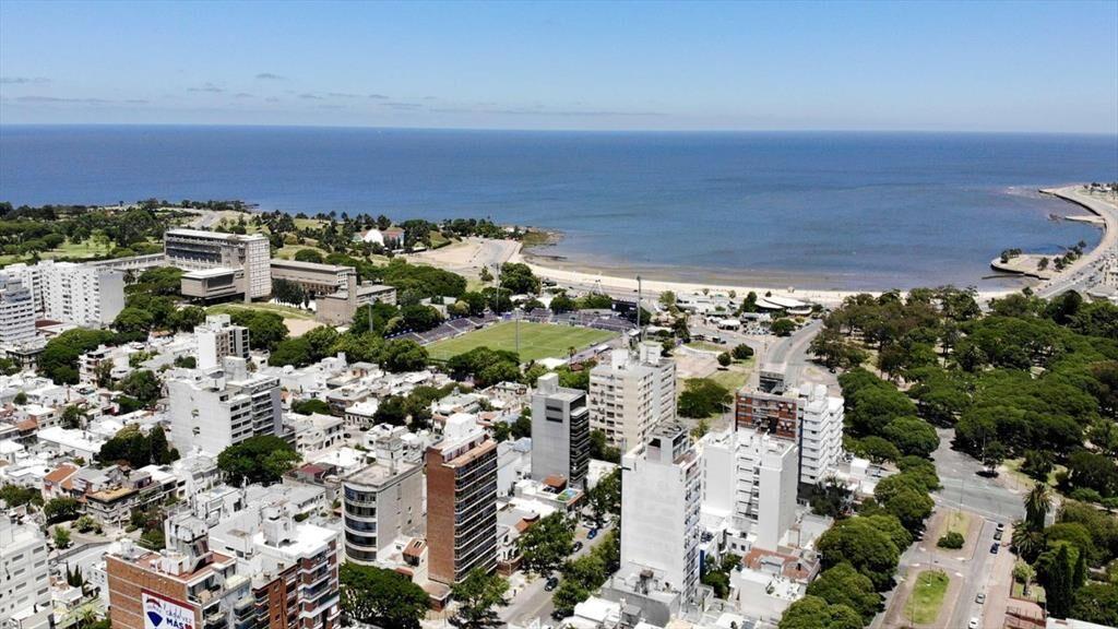 Venta apartamento 1 dormitorio Yes Sarmiento Parque Rodó