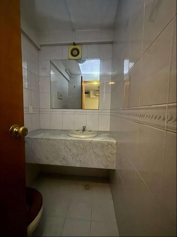 Venta Oficina 80m2 en Ciudad Vieja