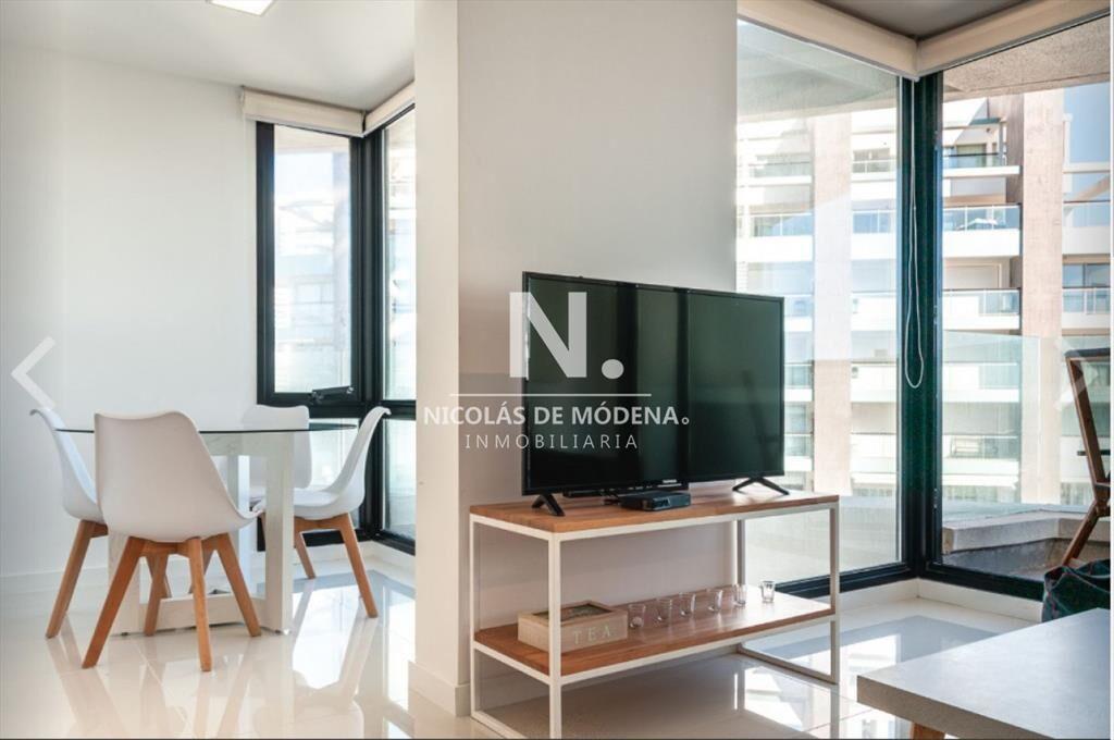 Iluminado y amplio departamento en venta de 1 y