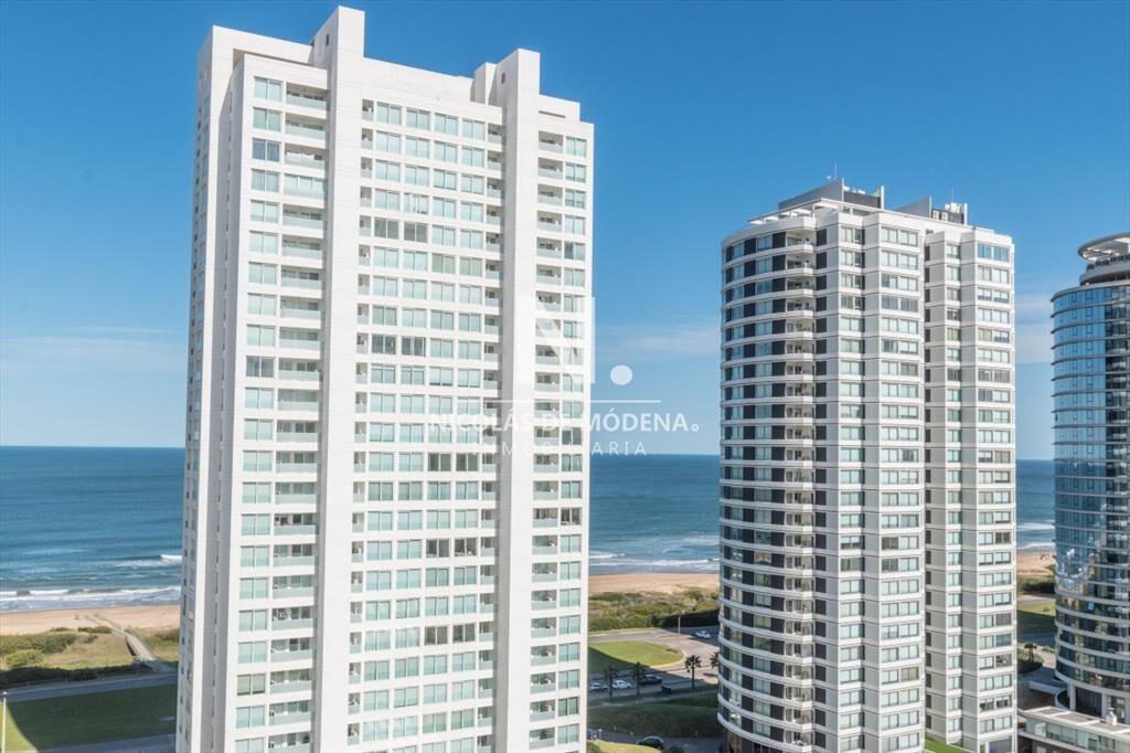 Departamento de 2 dormitorios en venta en Playa