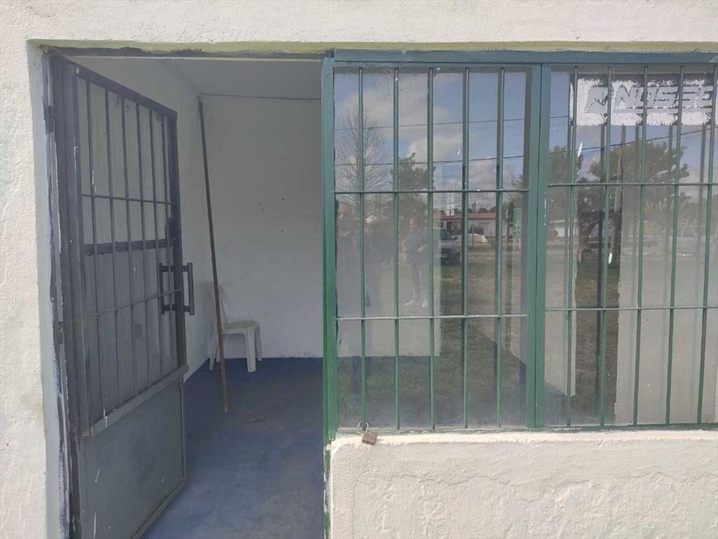 Alquiler Local Comercial con Amplio Terreno