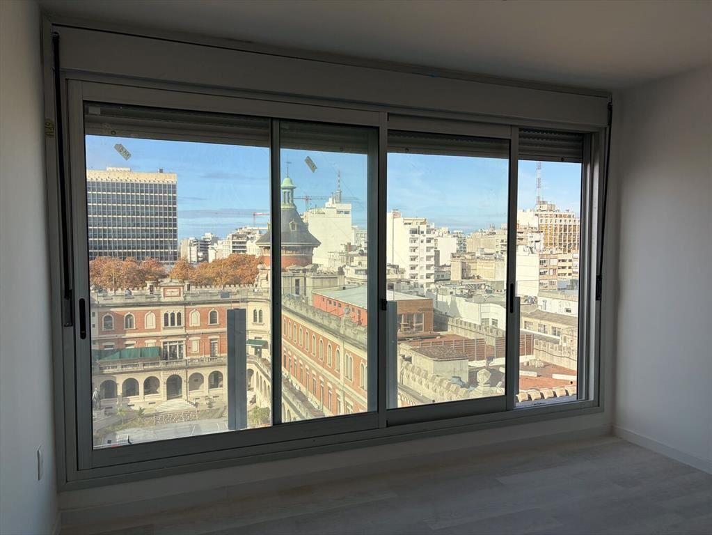 Venta apartamento 1 dormitorio al frente en Cordon. a estre