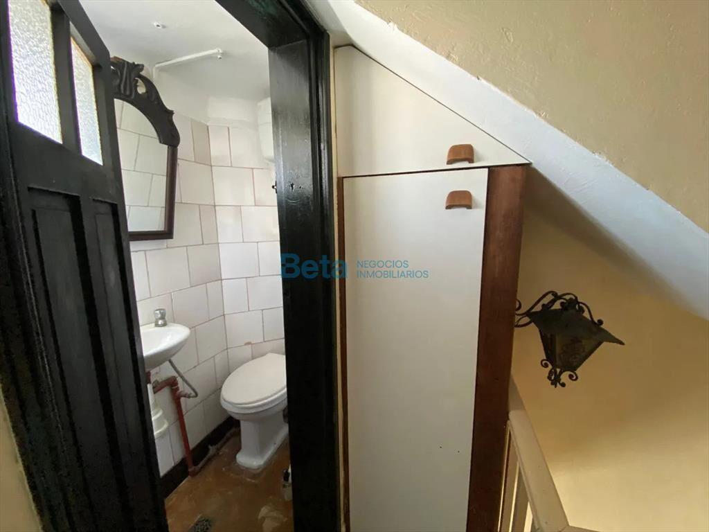 VENTA DE APARTAMENTO 3 DORM Y SERVICIO CIUDAD
