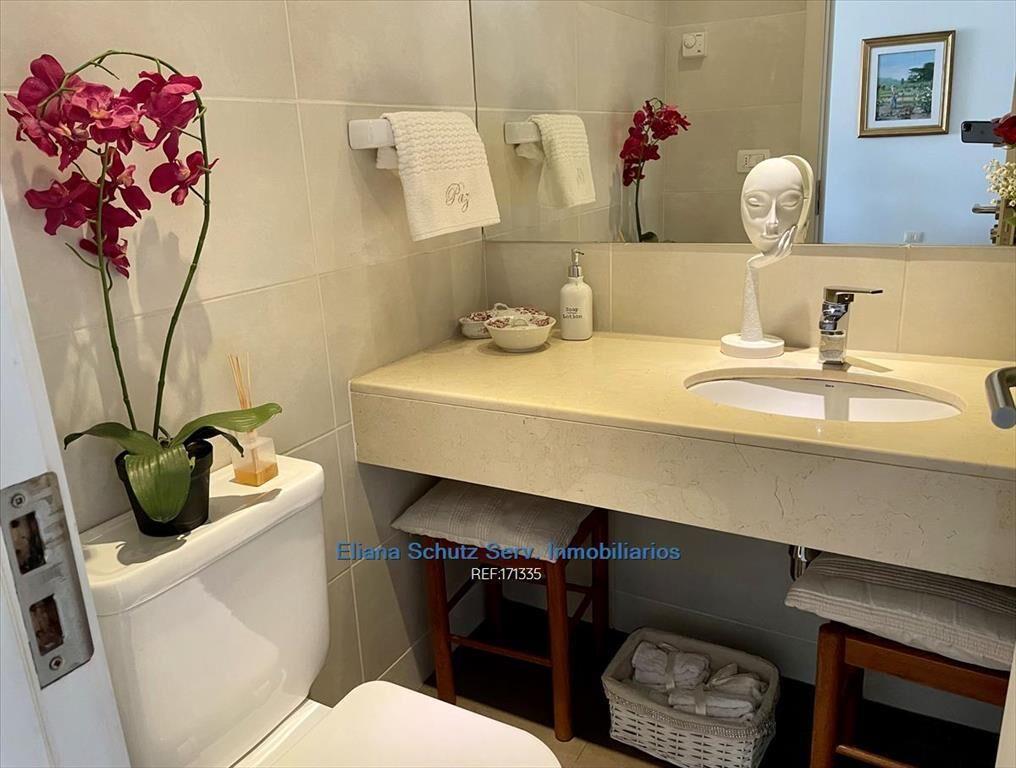 Venta penthouse 2 dormitorios 2 garages Villa Biarritz