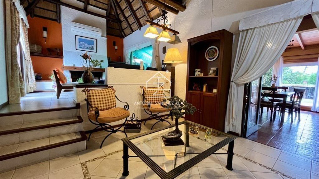 Casa VENTA 4 dormitorios 3 baÃ±os Punta Este