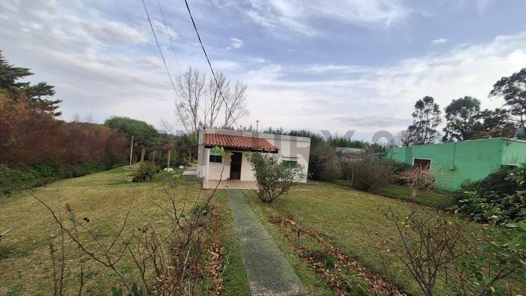 Casa con 913 m en Estación Las Flores Maldonado excelente...