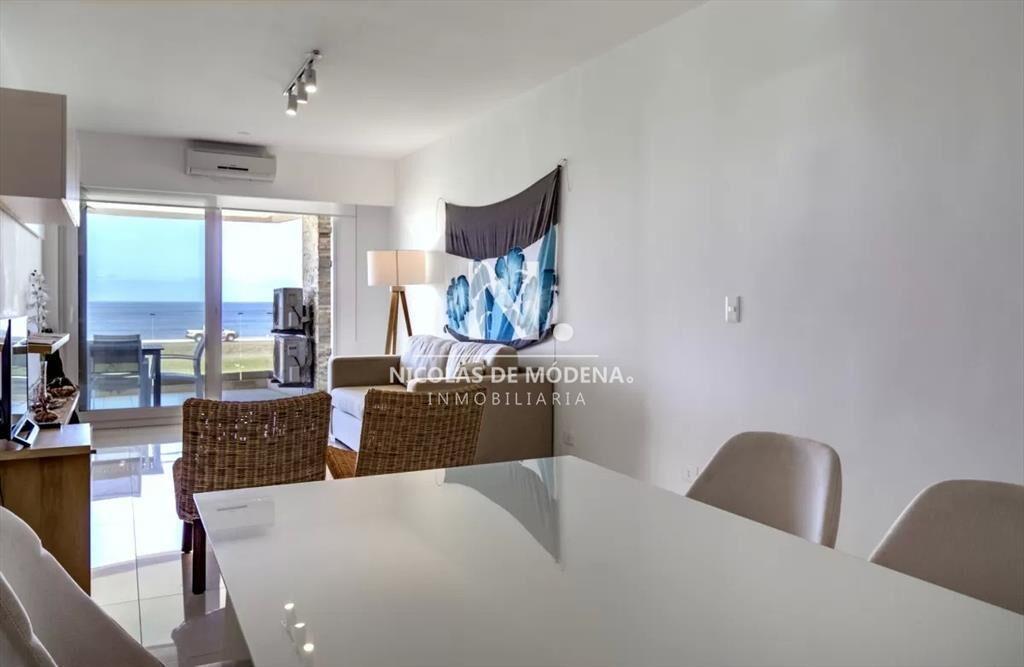 Impecable departamento, comodo e iluminado.