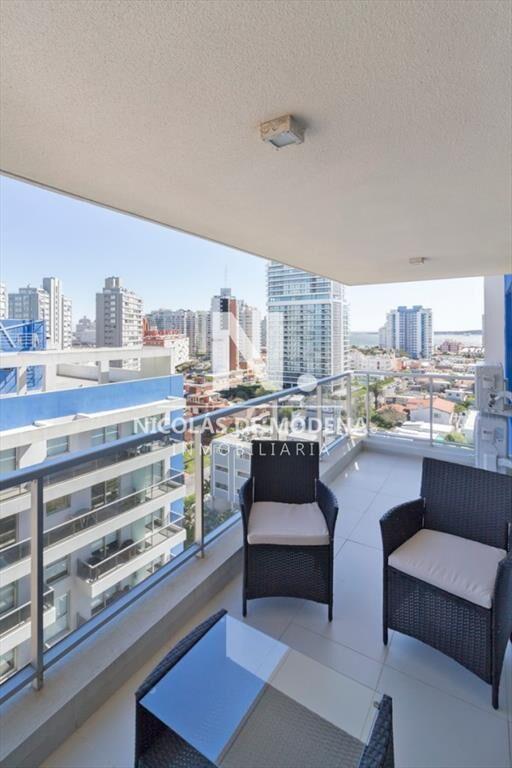 Hermoso Apartamento en torre Arenas del Mar 2