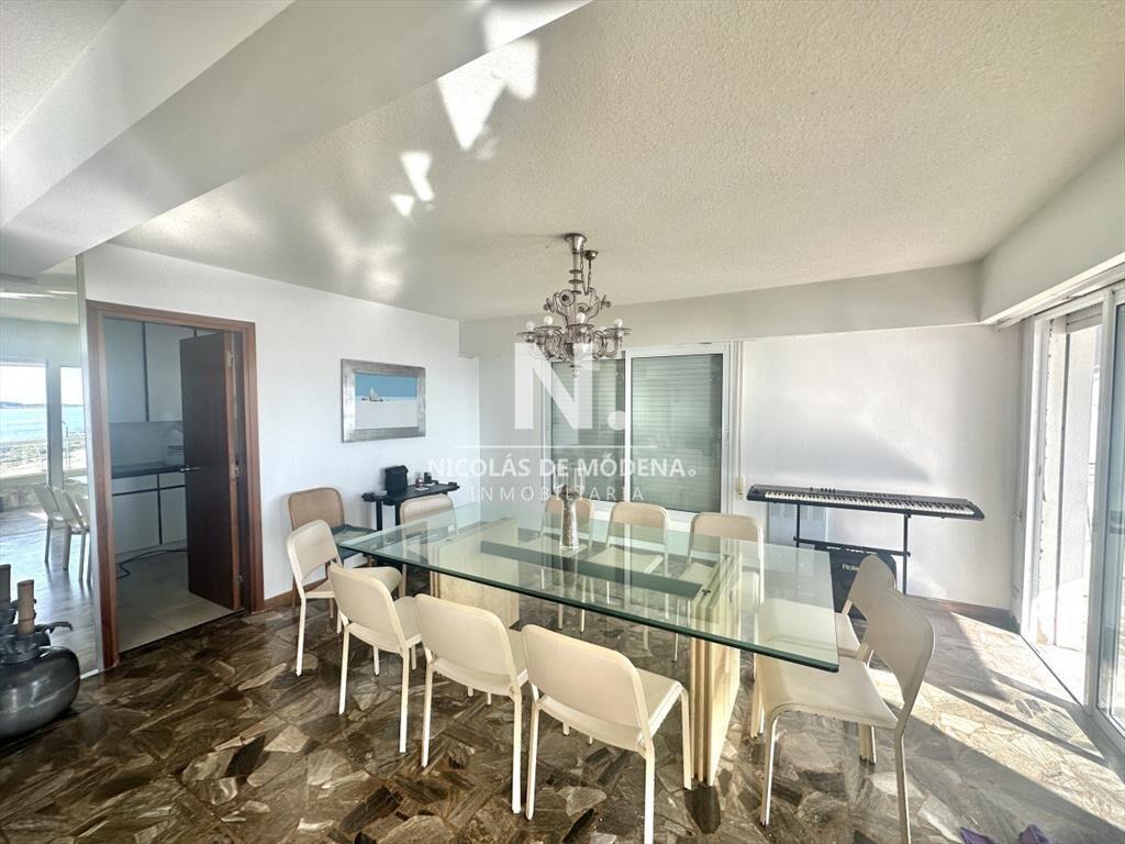 DEPARTAMENTO EN VENTA. SEMI-PISO. FRENTE AL MAR. PLAYA MANS
