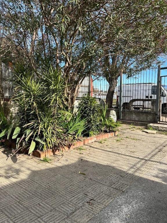 Oportunidad!!!Amplia casa para Reciclar, 5 dorm, garage, ...